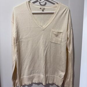 Vintage Gap Woman’s Cream V-Neck Sweater